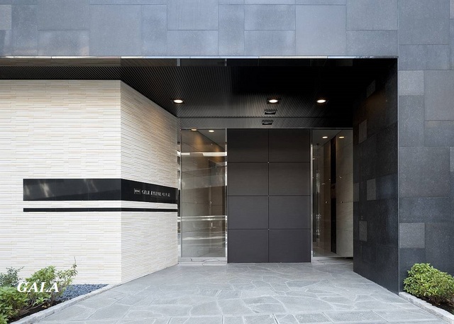 24/29 エントランス