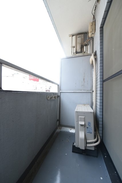 13/20 バルコニー