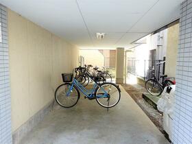 16/16 駐車場