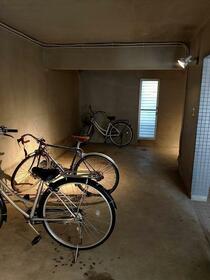 2/2 エントランス