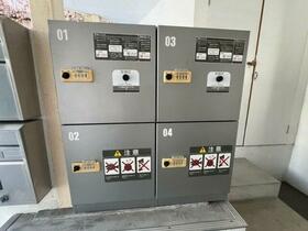 2/2 エントランス