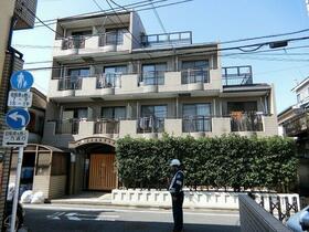 16/16 エントランス