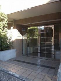 15/16 エントランス