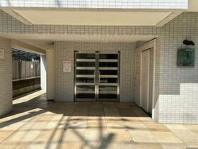 4/4 エントランス