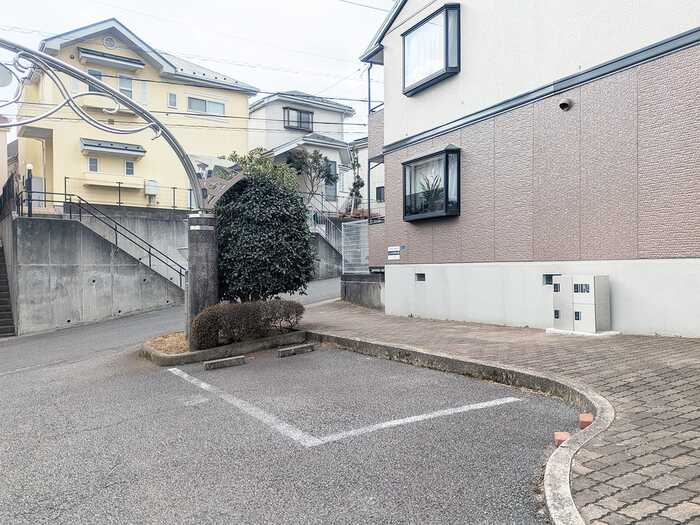 14/16 駐車場