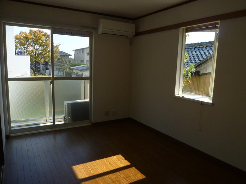2/10 室内