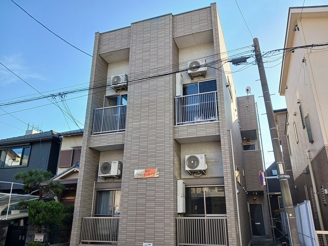 1/8 外観