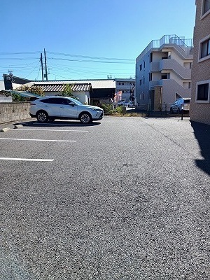 14/20 駐車場