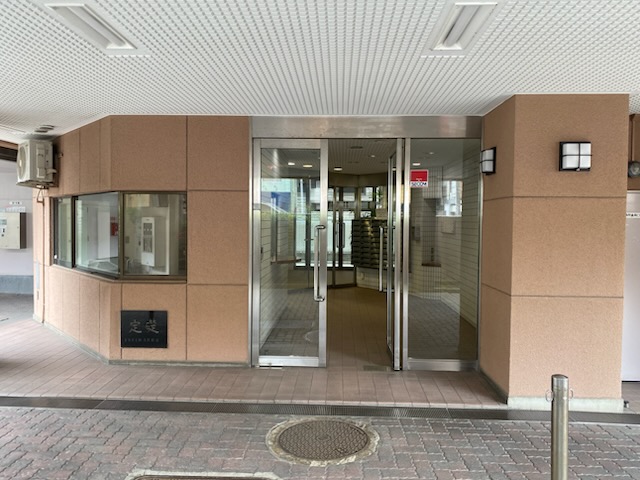 29/29 エントランス