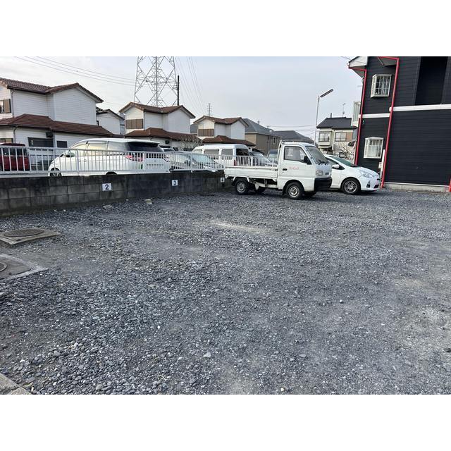 2/2 駐車場