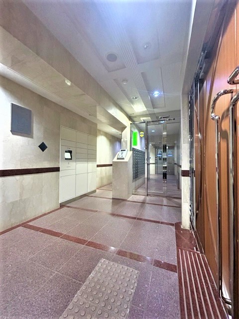 24/29 エントランス