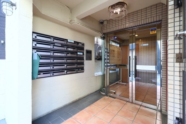 20/22 エントランス