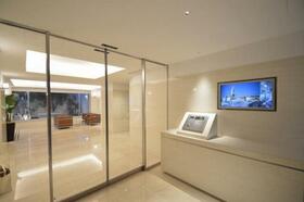 15/15 エントランス