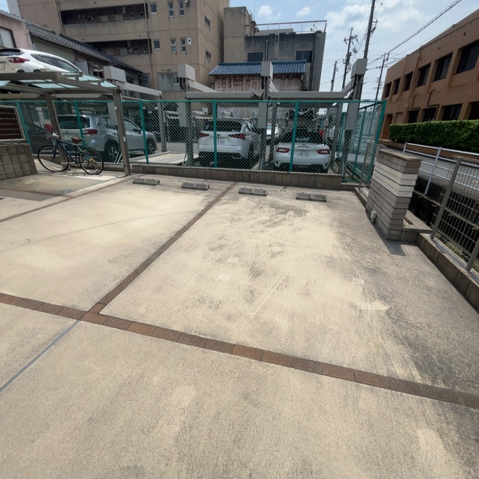 2/2 駐車場