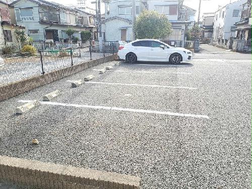 14/14 駐車場