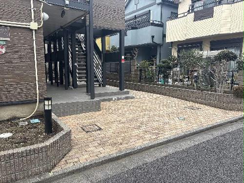 14/14 エントランス