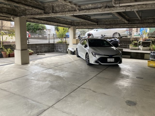 4/4 駐車場