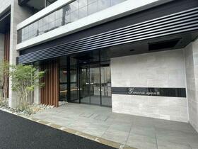 16/16 エントランス