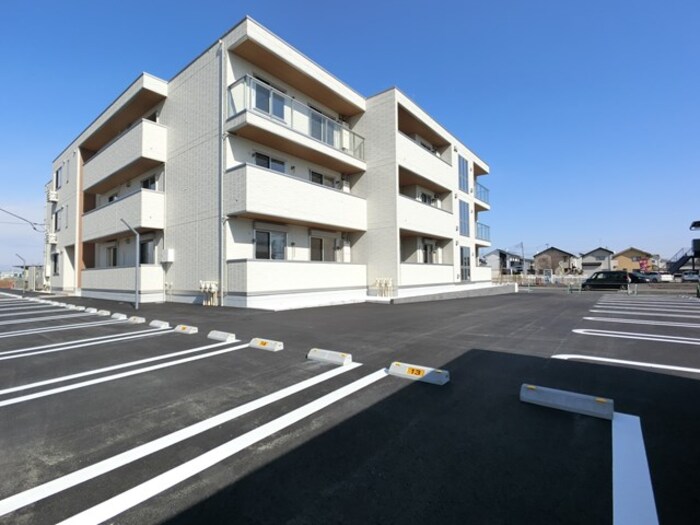 20/27 駐車場