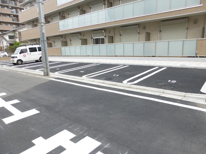 14/16 駐車場