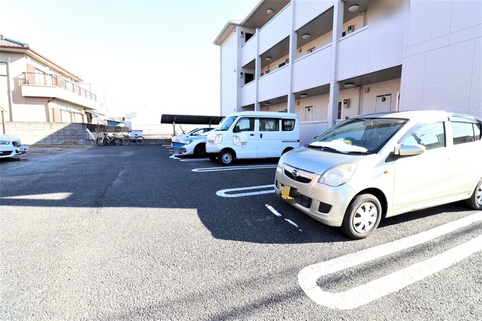 19/23 駐車場