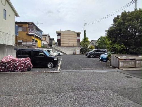 14/16 駐車場