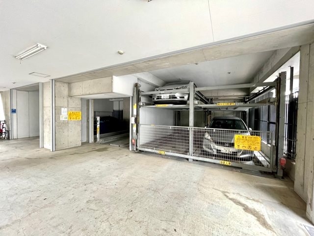 15/22 駐車場