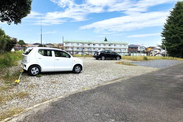 15/22 駐車場