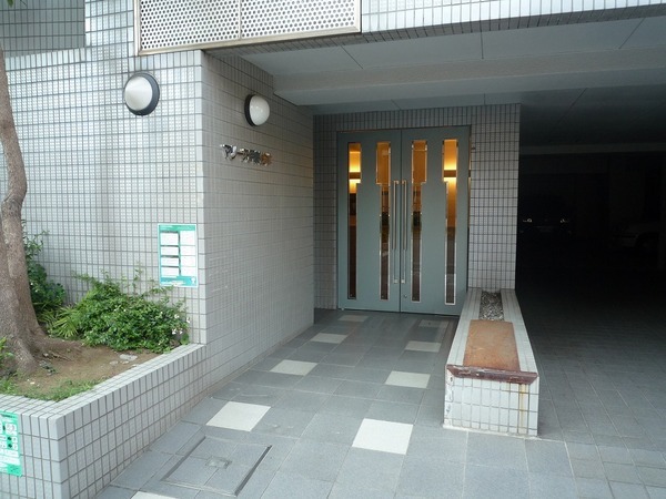 15/25 エントランス