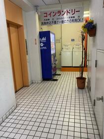 13/13 エントランス