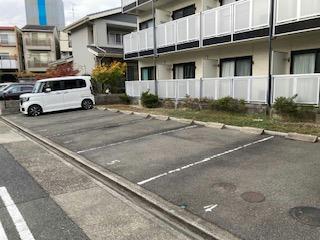 3/3 駐車場