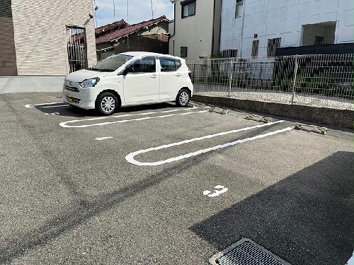 13/15 駐車場