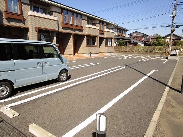 14/20 駐車場