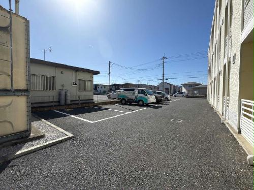 14/14 駐車場