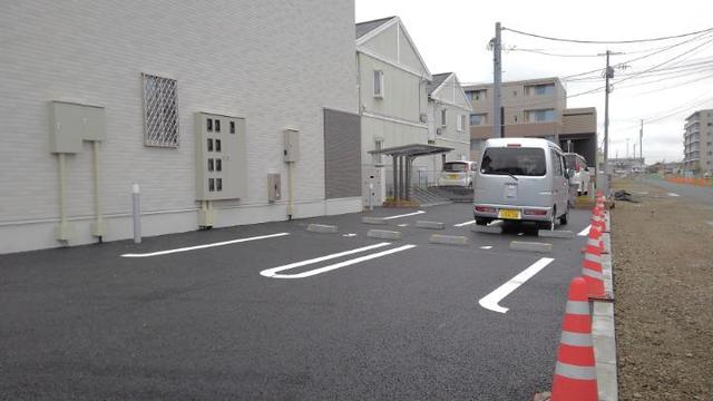 13/19 駐車場
