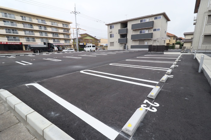 20/20 駐車場