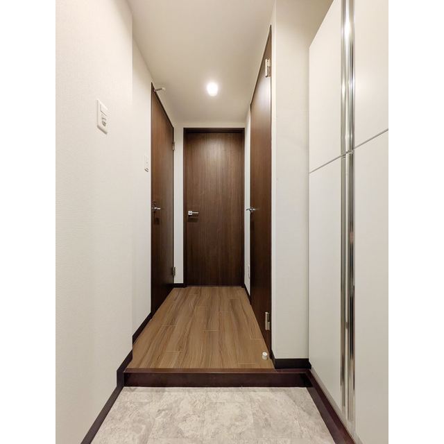 21/21 室内