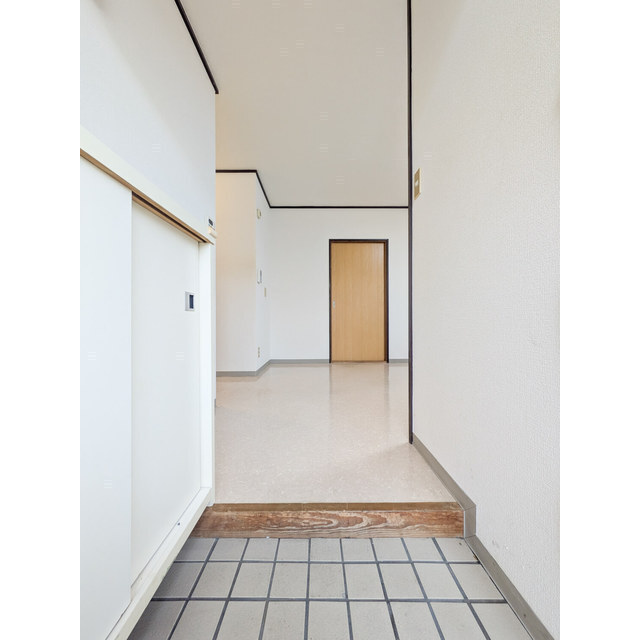 20/20 室内