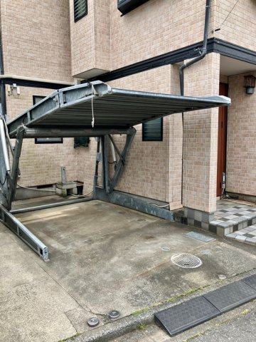 3/3 駐車場