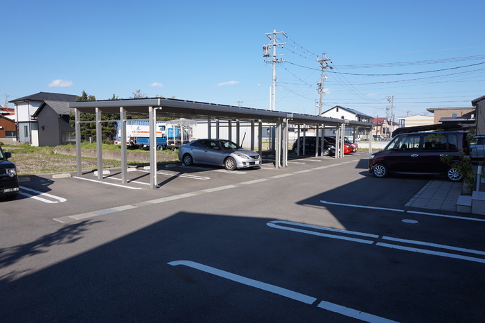 16/17 駐車場