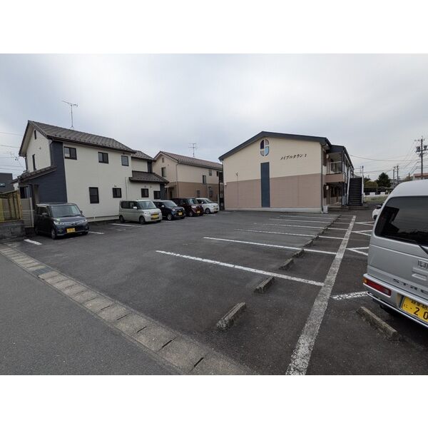 3/3 駐車場