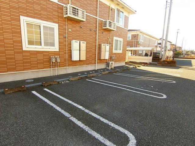 14/20 駐車場
