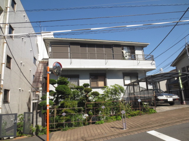 28/28 エントランス