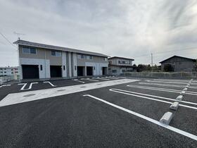 16/16 駐車場