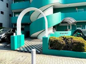 2/2 エントランス