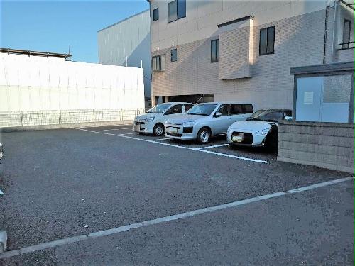 2/2 駐車場