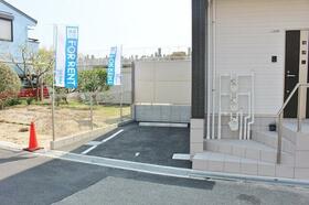 16/16 駐車場