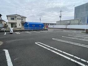 8/8 駐車場