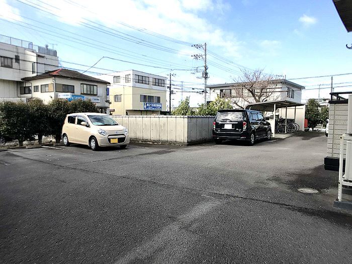 20/27 駐車場