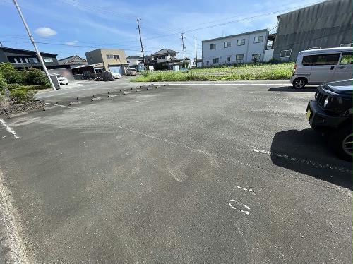 5/5 駐車場